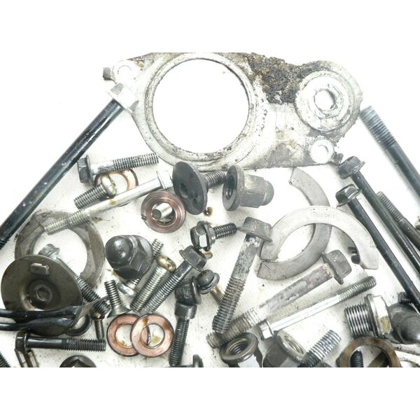 Suzuki GS 500 E GM51B Schrauben Kleinteile Motor / screws sundries engine
