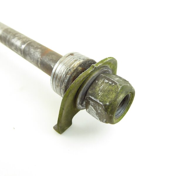 Suzuki GSX 550 E GN71D Steckachse Bolzen Hinterrad / rear wheel axle