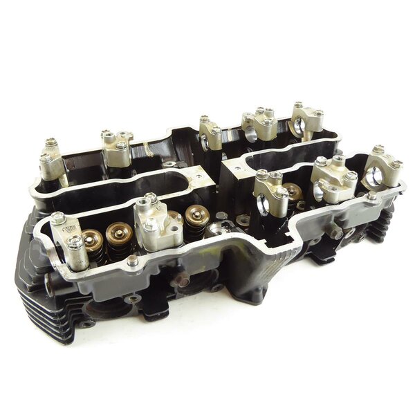 Suzuki GSX 550 E GN71D Zylinderkopf / cylinder head