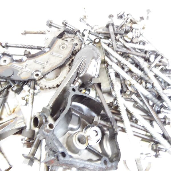 Honda VF 500 F PC12 Schrauben Kleinteile Motor / screws small parts engine