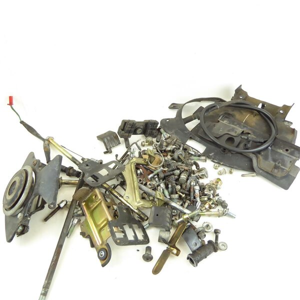 Honda VF 500 F PC12 Schrauben Kleinteile Fahrwerk / screws small parts frame