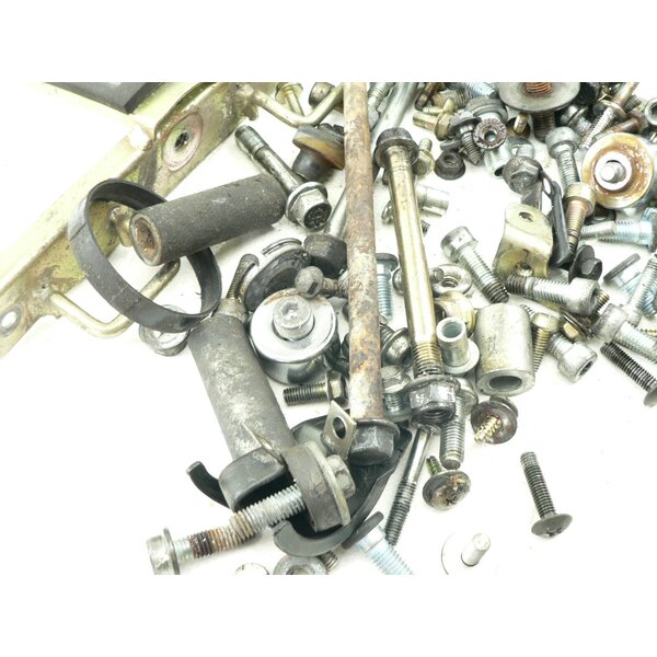 Hyosung GT 125 NAKED Schrauben Kleinteile Fahrwerk / screws sundries frame #2